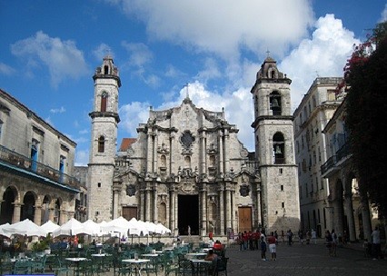 La Catedral Habanera, impresionante obra arquitectónica y símbolo del casco histórico.